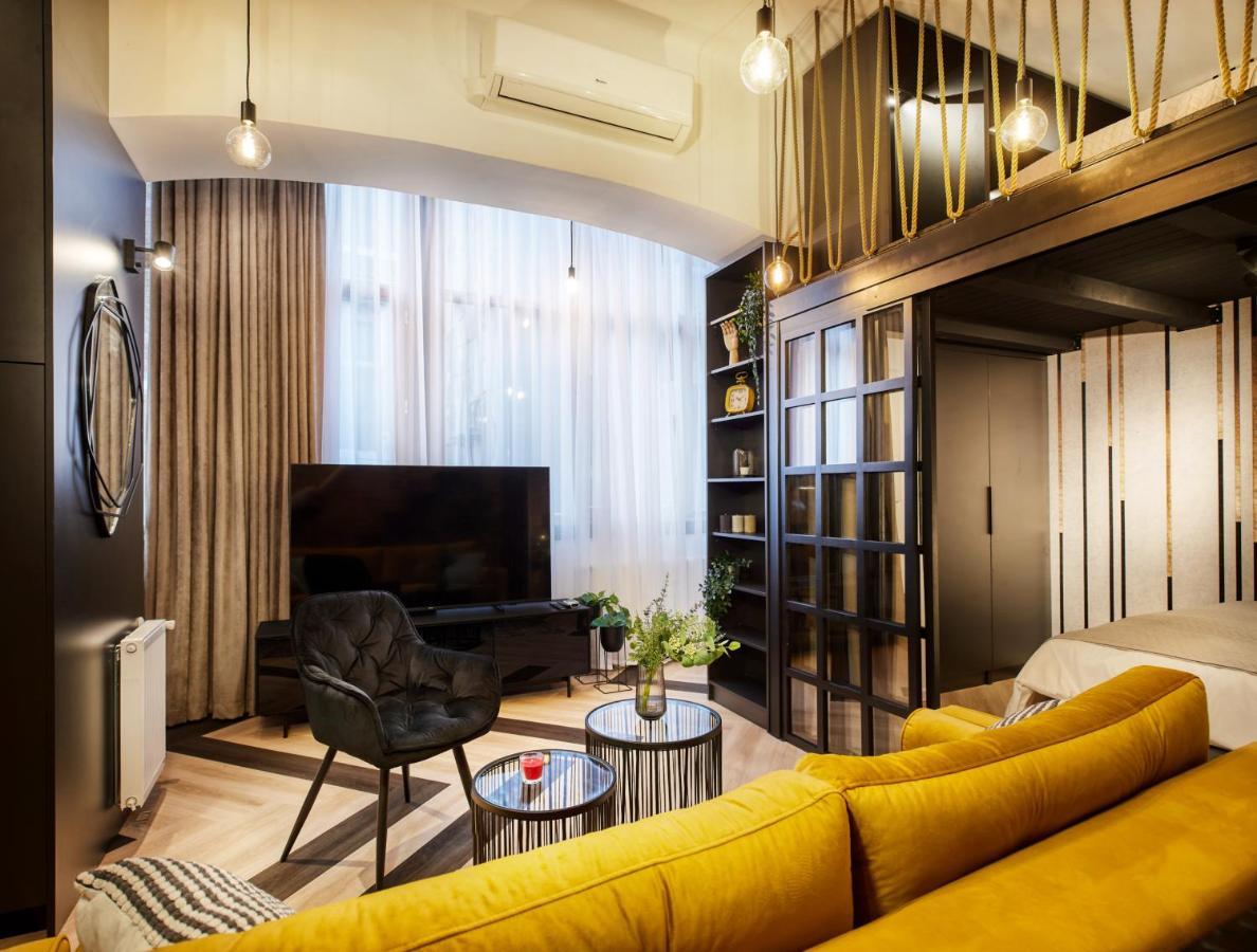 Joseph Studio Apartment By Irundo Zagreb Buitenkant foto